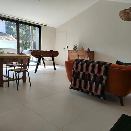 Joyau Au Coeur De La Foret